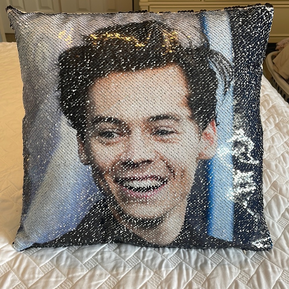 harry styles face sequin pillow